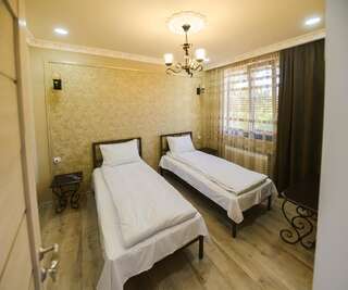 Отель KARNEL Hotel Sanain Двухместный номер с 2 отдельными кроватями и душем-6