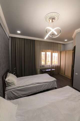 Отель KARNEL Hotel Sanain Двухместный номер с 2 отдельными кроватями и душем-19
